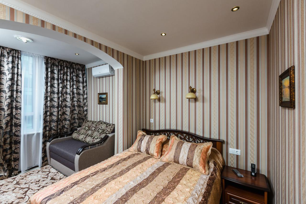 Nadobu Hotel Roshe Киев Екстериор снимка